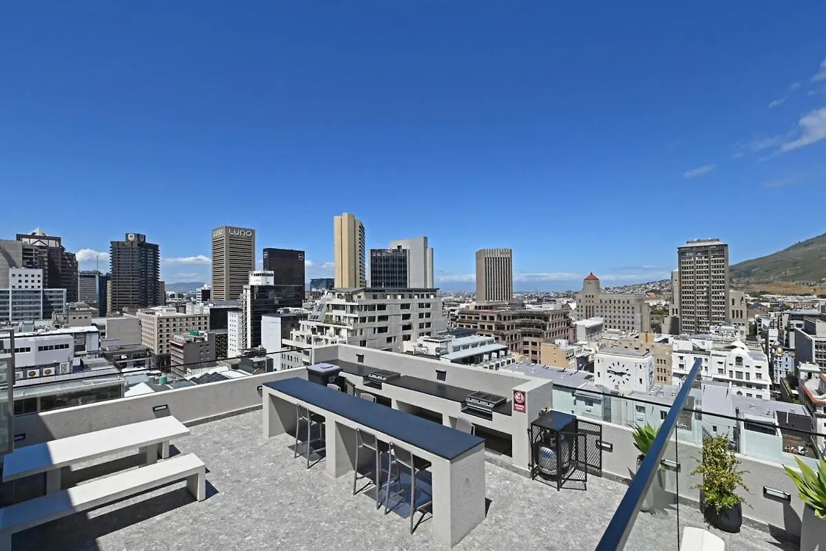Halo - Sleek Urban Studio At The Tokyo Cape Town