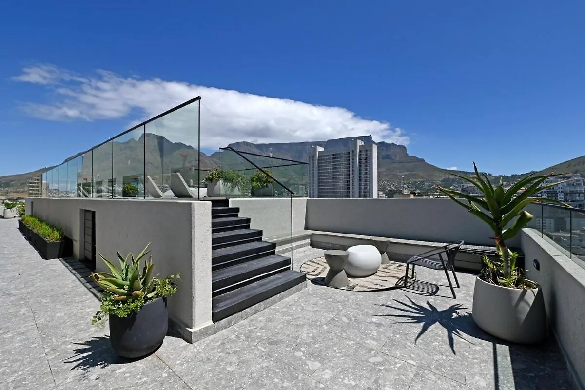 Daire Halo - Sleek Urban Studio At The Tokyo Cape Town