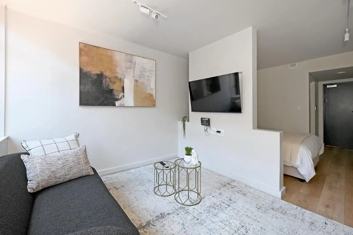 Halo - Sleek Urban Studio At The Tokyo Cape Town